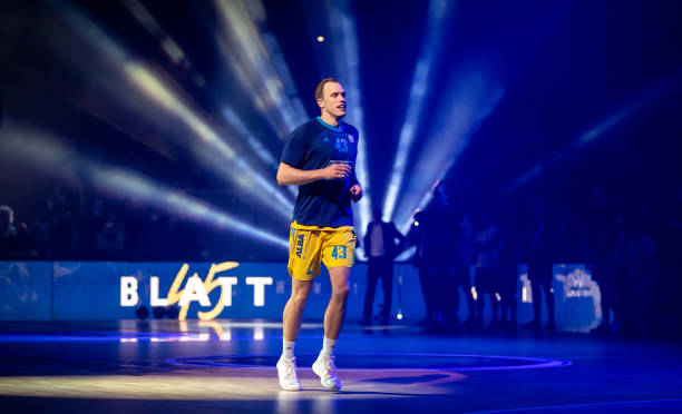 坛上逐渐打 坛上逐渐打