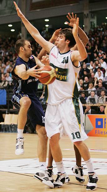 也为全球足 也为全球足